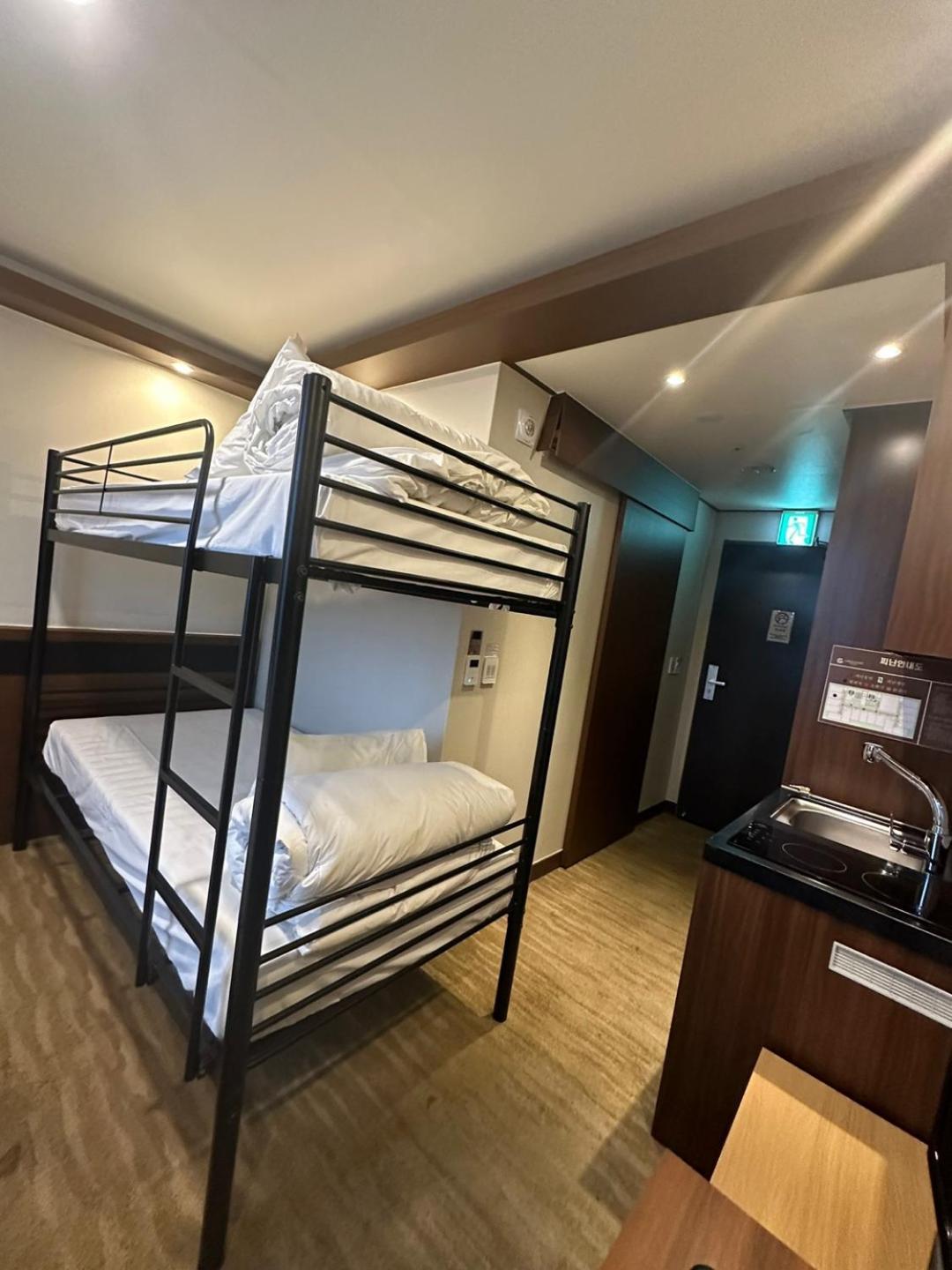 Gold Coast Hotel Inchon Exterior foto